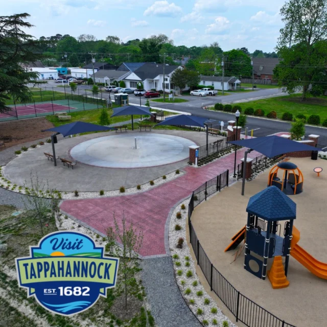 Just in time for Memorial Day weekend—𝐓𝐚𝐩𝐩𝐚𝐡𝐚𝐧𝐧𝐨𝐜𝐤'𝐬 𝐒𝐩𝐥𝐚𝐬𝐡 𝐏𝐚𝐝 𝐚𝐭 𝐂𝐞𝐧𝐭𝐫𝐚𝐥 𝐏𝐚𝐫𝐤 is officially opening for the season this Friday! 🎈👣

Looking for family-friendly fun? Celebrate the long weekend with 𝐬𝐮𝐧𝐬𝐡𝐢𝐧𝐞, 𝐥𝐚𝐮𝐠𝐡𝐭𝐞𝐫, 𝐚𝐧𝐝 𝐰𝐚𝐭𝐞𝐫 𝐩𝐥𝐚𝐲 in the heart of town. The Splash Pad is the perfect way to cool off while the kids burn some energy—and it's 𝐜𝐨𝐦𝐩𝐥𝐞𝐭𝐞𝐥𝐲 𝐟𝐫𝐞𝐞!

🌳 While you're there, enjoy everything 𝐓𝐚𝐩𝐩𝐚𝐡𝐚𝐧𝐧𝐨𝐜𝐤 𝐂𝐞𝐧𝐭𝐫𝐚𝐥 𝐏𝐚𝐫𝐤 has to offer:
🛝 A 𝐦𝐨𝐝𝐞𝐫𝐧 𝐩𝐥𝐚𝐲𝐠𝐫𝐨𝐮𝐧𝐝 for all ages
🏓 𝐏𝐢𝐜𝐤𝐥𝐞𝐛𝐚𝐥𝐥 𝐜𝐨𝐮𝐫𝐭𝐬 and a full 𝐭𝐞𝐧𝐧𝐢𝐬 𝐜𝐨𝐮𝐫𝐭
🪑 Shaded 𝐛𝐞𝐧𝐜𝐡𝐞𝐬 𝐟𝐨𝐫 𝐩𝐚𝐫𝐞𝐧𝐭𝐬 𝐭𝐨 𝐫𝐞𝐥𝐚𝐱 and unwind

✨ 𝐌𝐚𝐤𝐞 𝐢𝐭 𝐚 𝐰𝐞𝐞𝐤𝐞𝐧𝐝 𝐠𝐞𝐭𝐚𝐰𝐚𝐲!
Explore local shops and eateries, soak up the views at Duke Street Beach, or rent a kayak and paddle the Rappahannock. Book a cozy inn or riverside stay and enjoy the charm of Tappahannock all weekend long.

🎬 𝐃𝐨𝐧’𝐭 𝐟𝐨𝐫𝐠𝐞𝐭—𝐭𝐡𝐞 𝐒𝐮𝐦𝐦𝐞𝐫 𝐌𝐨𝐯𝐢𝐞 𝐒𝐞𝐫𝐢𝐞𝐬 𝐤𝐢𝐜𝐤𝐬 𝐨𝐟𝐟 𝐭𝐡𝐢𝐬 𝐒𝐚𝐭𝐮𝐫𝐝𝐚𝐲 𝐚𝐭 𝐍𝐍 𝐁𝐮𝐫𝐠𝐞𝐫!

Start planning your 𝐟𝐚𝐦𝐢𝐥𝐲-𝐟𝐮𝐧 𝐰𝐞𝐞𝐤𝐞𝐧𝐝 at www.VisitTappahannock.com 

#visittappahannock #splashpad  #centralparkva  #memorialdayweekend #familyfun❤️ #pickleball  #stayandplay